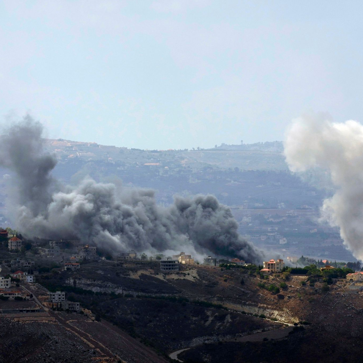 Der gegenseitige Beschuss zwischen Israels Armee und der Hisbollah geht weiter. (Archivbild) - Foto: Hussein Malla/AP/dpa