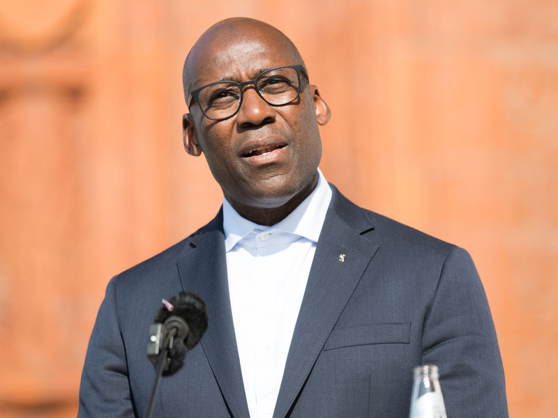 Am Wohnhaus des Berliner Kultursenators Joe Chialo (CDU) ist ein Farbanschlag verübt worden. (Archivbild)  - Foto: Sebastian Gollnow/dpa