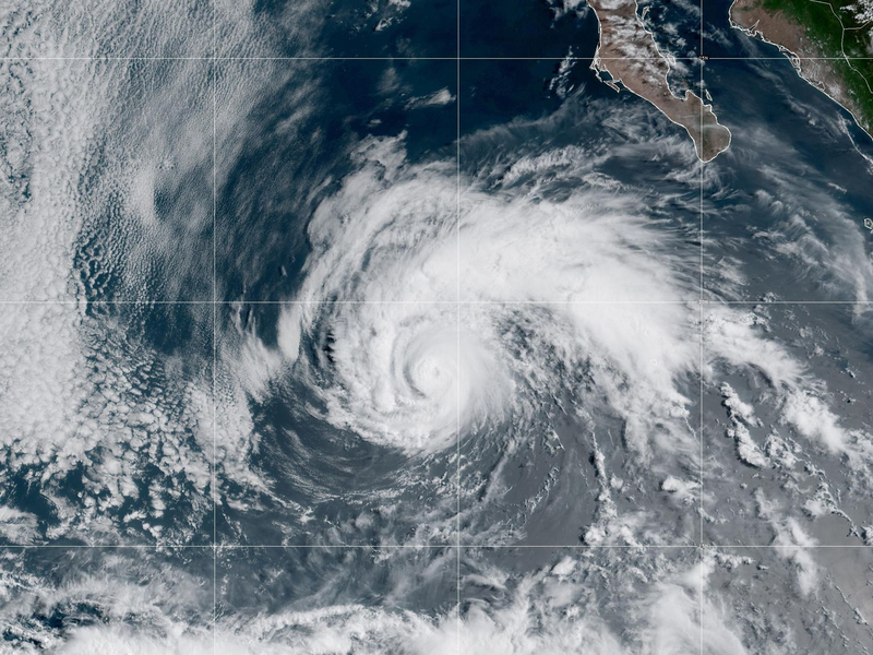 «John» ist nach «Carlotta» (im Bild) und «Gilma» der dritte Hurrikan der diesjährigen Saison im Pazifik. (Symbolbild) - Foto: Noaa/ZUMA Press Wire/dpa