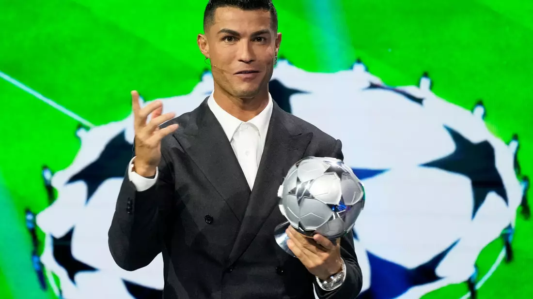 Im Fußball ist er einer der besten Spieler weltweit. Ein Youtube-Kanal könnte für Cristiano Ronaldo eine Möglichkeit sein, auch nach Karriereende in der Öffentlichkeit zu bleiben. - Bild: Gregorio Borgia/AP/dpa