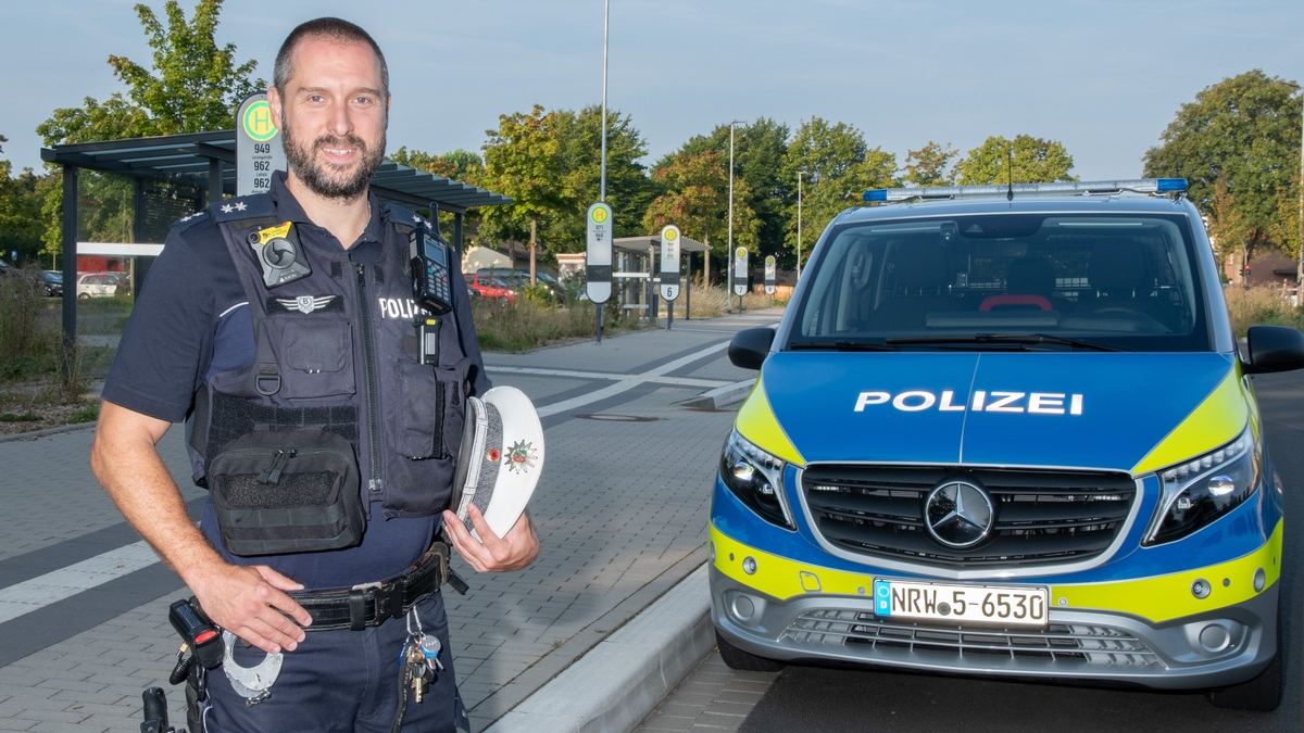 POL-LIP: Bad Salzuflen. Frische Verstärkung: Tom Klitzing ist neu im Salzufler Bezirksdienst. - Foto: presseportal.de