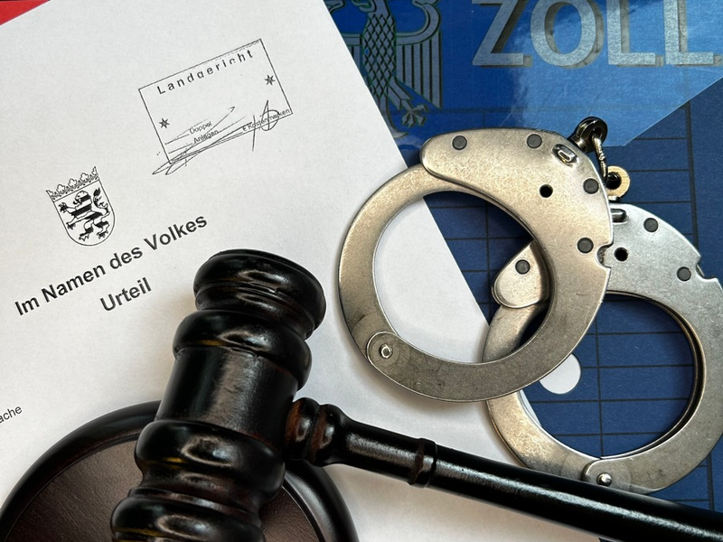 HZA-RO: Starnberger Tiefbauunternehmer wegen Sozialversicherungsbetrug zu zwei Jahren und zehn Monaten Freiheitsstrafe verurteilt / Umfangreiche Ermittlungen des Hauptzollamts Rosenheim - Foto: presseportal.de