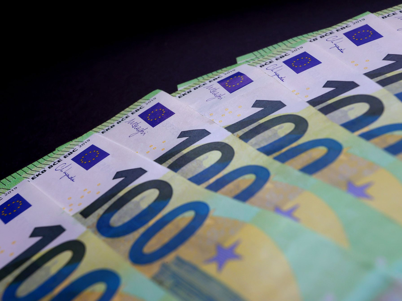 In Deutschland zehrte die Inflation die Zuwächse bei den Geldvermögen privater Haushalte weitgehend auf. (Symbolbild) - Foto: Karl-Josef Hildenbrand/dpa