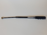 BPOL-HH: (FOTO) Bundespolizei am Hamburg Airport: Stahlrute und verbotenes Pfefferspray führen zu Strafanzeigen, 200 Euro Sicherheitsleistung - Foto: presseportal.de