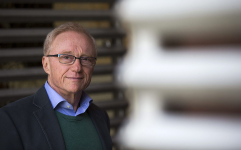 David Grossman wird fĂŒr seinen Einsatz im Nahostkonflikt ausgezeichnet. - Foto: Alejandro Garcia/EFE/EPA/dpa David Grossman wird fĂŒr seinen Einsatz im Nahostkonflikt ausgezeichnet. - Foto: Alejandro Garcia/EFE/EPA/dpa