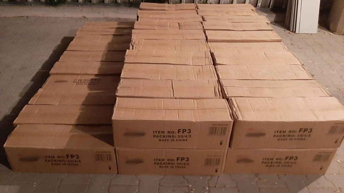 BPOLD-B: Bundespolizei entdeckt große Menge Pyrotechnik - Foto: presseportal.de