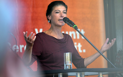 BSW-Chefin Sahra Wagenknecht zeigt sich offen für ein Gespräch mit Brandenburgs Ministerpräsident Dietmar Woidke. (Archivbild) - Foto: Michael Bahlo/dpa