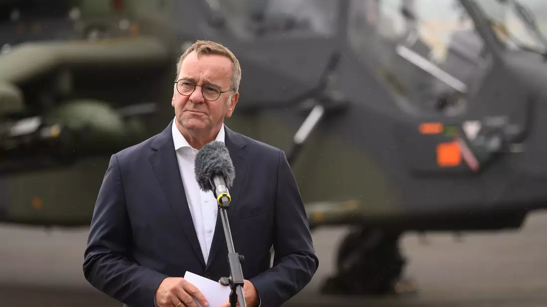 Der Bundesverteidigungsminister Boris Pistorius (SPD) will die Bundeswehr so schnell wie möglich fit für künftige Bedrohungen machen. - Bild: Swen Pförtner/dpa