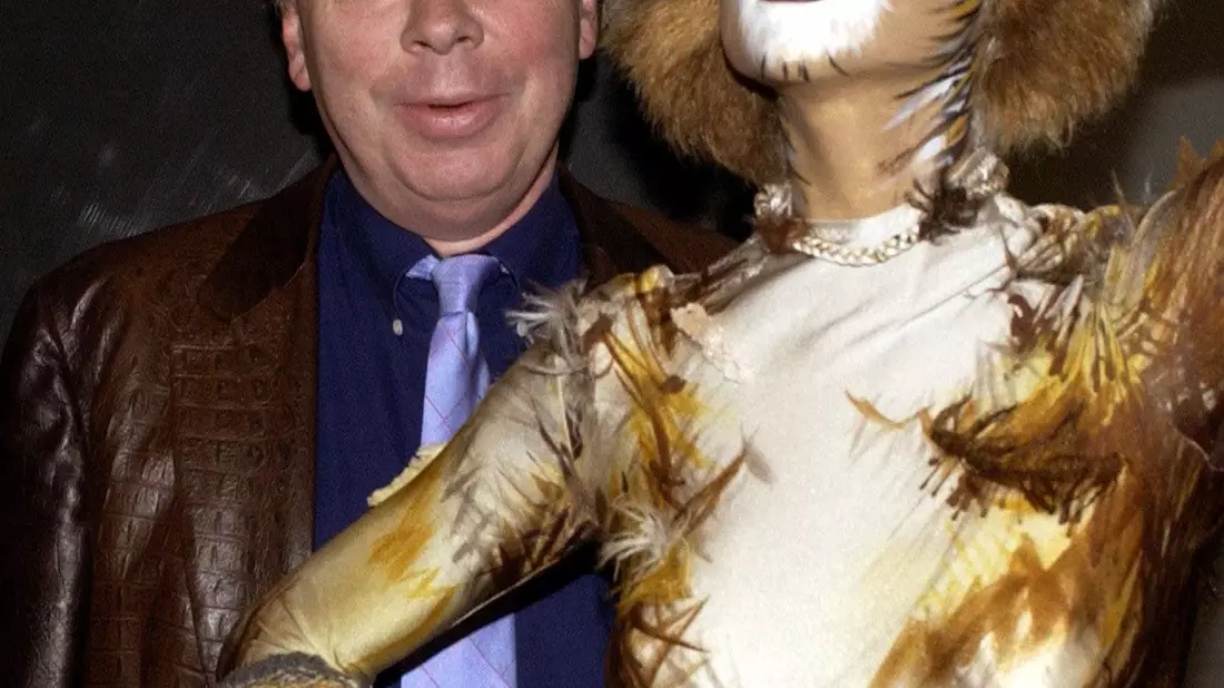 Seit mehr als einem halben Jahrhundert dominiert Musical-Papst Andrew Lloyd Webber mit seinen Shows die großen Bühnen am Broadway und im Londoner West End (Archivbild). - Bild: Jens Kalaene/dpa