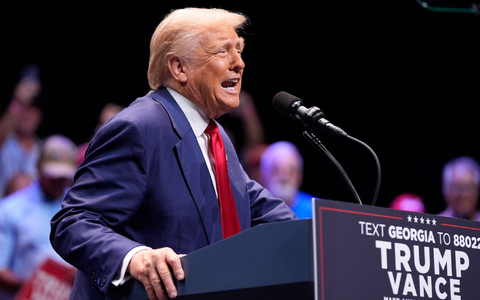 Trump will nach der Präsidentschaftswahl im November wieder ins Weiße Haus einziehen. (Archivbild) - Foto: Evan Vucci/AP/dpa