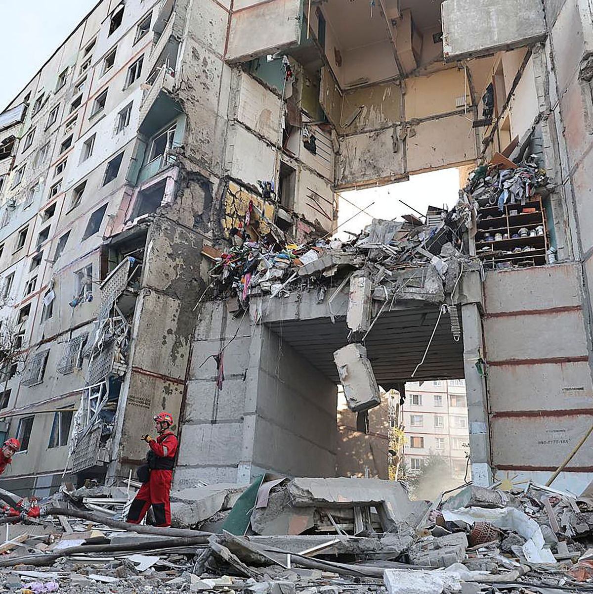 Schwere Zerstörungen in Charkiw. (Archivbild) - Foto: ---/Kharkiv City Administration/AP/dpa