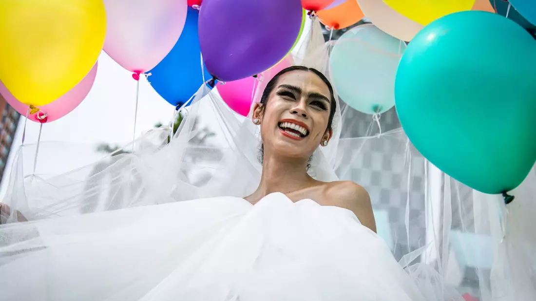 Thailand ist schon lange ein beliebtes Reiseziel queerer Menschen. (Archivbild) - Bild: Wissarut Weerasopon/ZUMA Press Wire/dpa