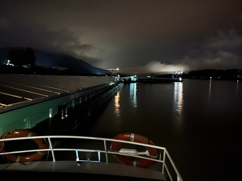 PP-ELT: Schubverband fährt bei Remagen auf Grund - Foto: presseportal.de