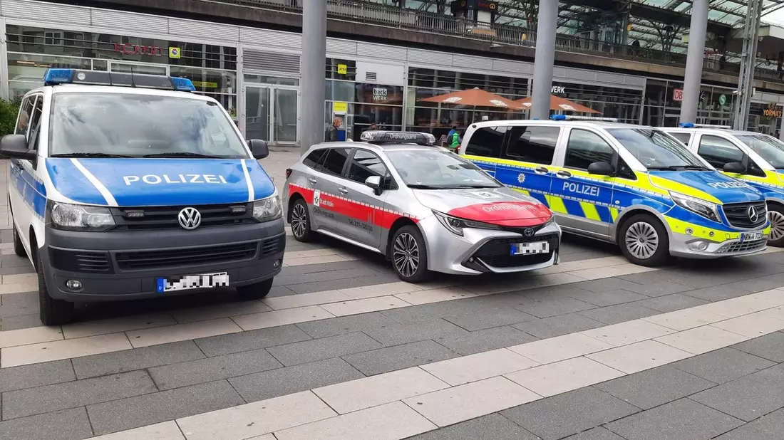 BPOL NRW: Gemeinsamer Schwerpunkteinsatz des Polizeipräsidiums Köln und der Bundespolizei in Köln - Bild: presseportal.de
