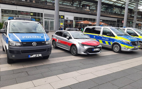 BPOL NRW: Gemeinsamer Schwerpunkteinsatz des Polizeipräsidiums Köln und der Bundespolizei in Köln - Foto: presseportal.de