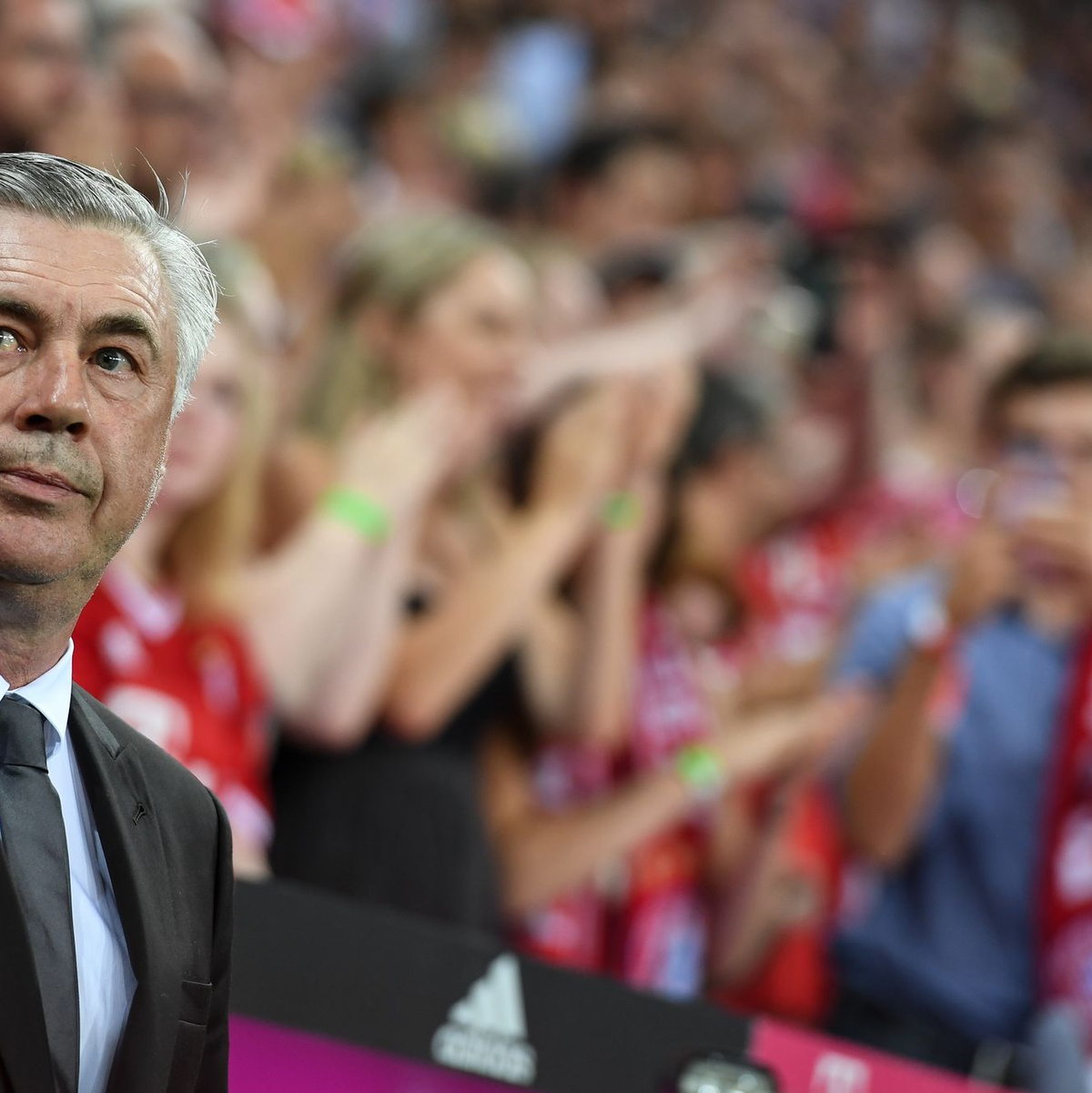 Nach Ansicht von Carlo Ancelotti könnten Profis auf Geld verzichten, um weniger zu spielen - Foto: Sven Hoppe/dpa