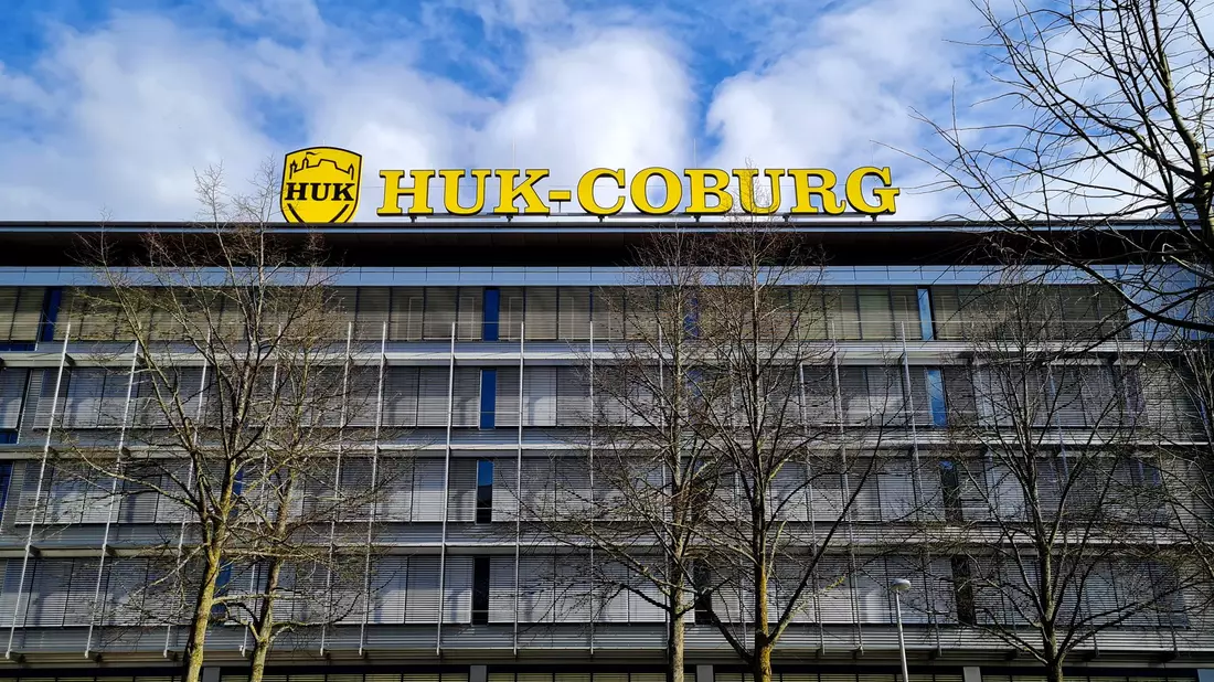Die HUK Coburg hat vergangenes Jahr gut verdient. (Archivbild) - Bild: Pia Bayer/dpa