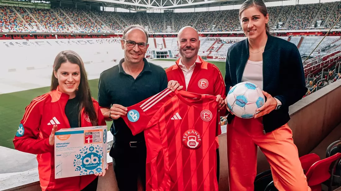 Partnerschaft von o.b.® und Fortuna Düsseldorf stärkt junge Frauen auf und neben dem Fußballplatz - Bild: presseportal.de