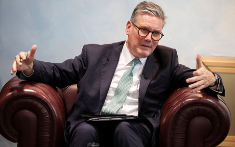 Der britische Premier hat eine Spende im Wert von 20.000 Pfund mit der Mittlere-Reife-Prüfung seines Sohnes gerechtfertigt. (Achivbild) - Foto: Phil Noble/Reuters Pool/AP/dpa Der britische Premier hat eine Spende im Wert von 20.000 Pfund mit der Mittlere-Reife-Prüfung seines Sohnes gerechtfertigt. (Achivbild) - Foto: Phil Noble/Reuters Pool/AP/dpa