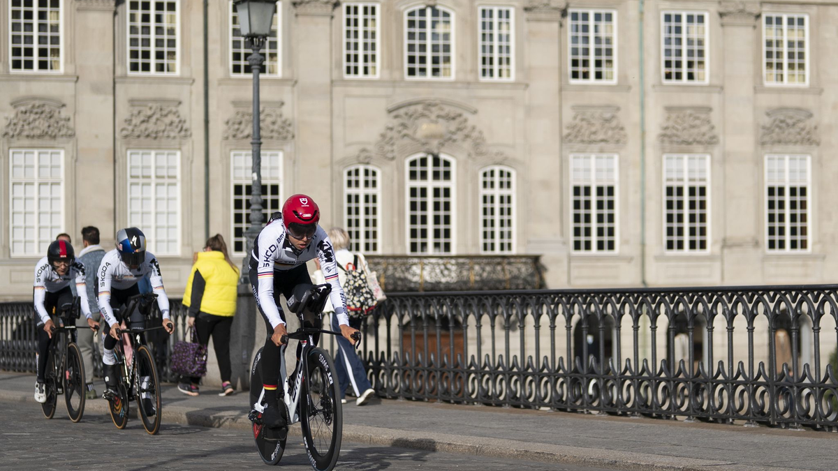 Marco Brenner führt das deutsche Zeitfahr-Trio an. - Foto: Til Buergy/KEYSTONE/dpa