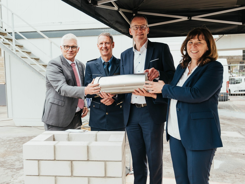 POL-PPRP: Feierliche Grundsteinlegung für neues Polizeipräsidium Rheinpfalz in Ludwigshafen - Foto: presseportal.de