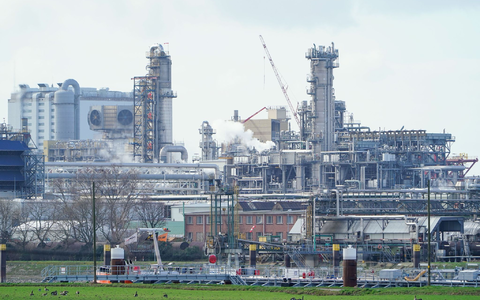 Der Sparkurs bei BASF trifft auch die Anteilseigner.  - Foto: Uwe Anspach/dpa