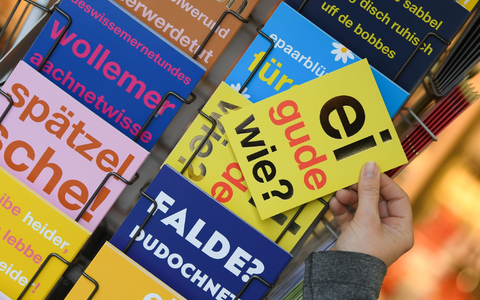 «Ei gude wie?»: Laut einer Umfrage sind immer weniger Menschen ihren eigenen Angaben zufolge solcher Sprachperlen nicht mehr mächtig. - Foto: Arne Dedert/dpa