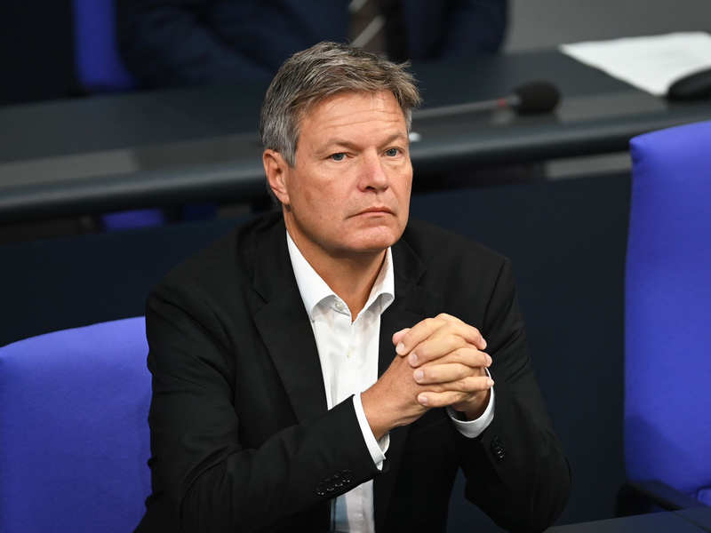 Der Bundestag streicht eine komplette Sitzungswoche, weil nach dem Ampel-Aus keine Haushaltsberatungen stattfinden.  - Foto: Anna Ross/dpa