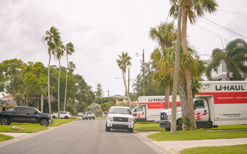 Im US-Bundesstaat Florida bereiteten sich die Menschen bereits auf die Ankunft des Hurrikans Helene vor. - Foto: Martha Asencio-Rhine/Tampa Bay Times/ZUMA Press Wire/dpa