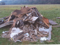 POL-LDK: + Müll auf Lahnwiese bei Biskirchen entsorgt + Aus Passat in Katzenfurt bedient + - Foto: presseportal.de