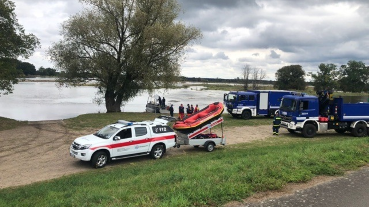 THW LVBEBBST: THW hilft beim Oderhochwasser: Scheitelwelle zieht durch - Foto: presseportal.de