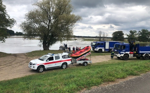 THW LVBEBBST: THW hilft beim Oderhochwasser: Scheitelwelle zieht durch - Foto: presseportal.de