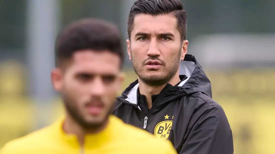 Will mit seinem Team die richtige Reaktion auf das 1:5 in Stuttgart zeigen: BVB-Trainer Nuri Sahin (r) - Bild: Bernd Thissen/dpa