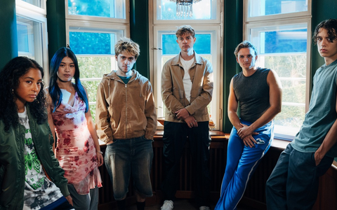 Schattenseite (AT) - Özgür Yildirim und Alison Kuhn inszenieren neue Coming-of-Age-Thriller-Serie für die ARD Mediathek - Foto: presseportal.de