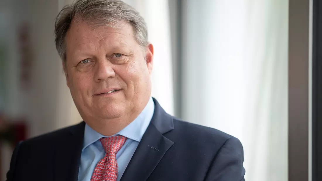 Michael Brenner sieht im Agieren des AfD-Alterspräsidenten einen Verstoß gegen die Ausübung des freien Mandats der Abgeordneten. (Archivbild) - Bild: Sebastian Gollnow/dpa
