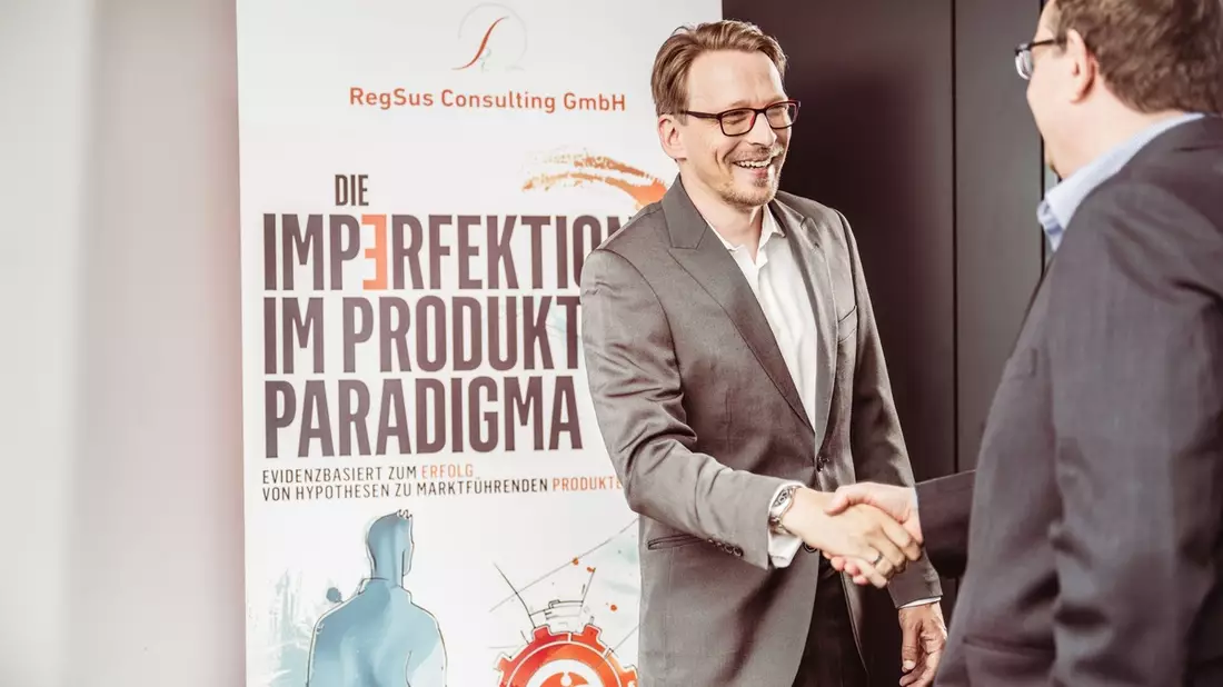 Imperfect Product Paradigm als Gamechanger: René Schröder von der RegSus Consulting GmbH verrät, wie Digitalisierungsvorhaben in Unternehmen gelingen - Bild: presseportal.de