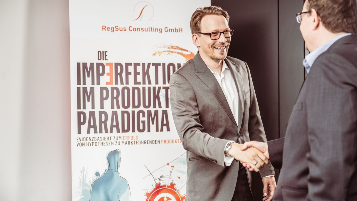 Imperfect Product Paradigm als Gamechanger: René Schröder von der RegSus Consulting GmbH verrät, wie Digitalisierungsvorhaben in Unternehmen gelingen - Foto: presseportal.de