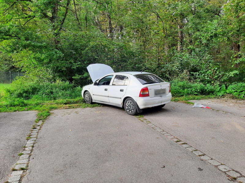 BPOL NRW: 35-Jähriger mit Axt im ICE - Bundespolizei stellt Person im Hauptbahnhof Köln - Foto: presseportal.de