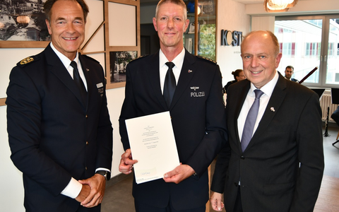 POL-PB: Leitender Polizeidirektor Ulrich Ettler verabschiedet sich in den Ruhestand - Foto: presseportal.de