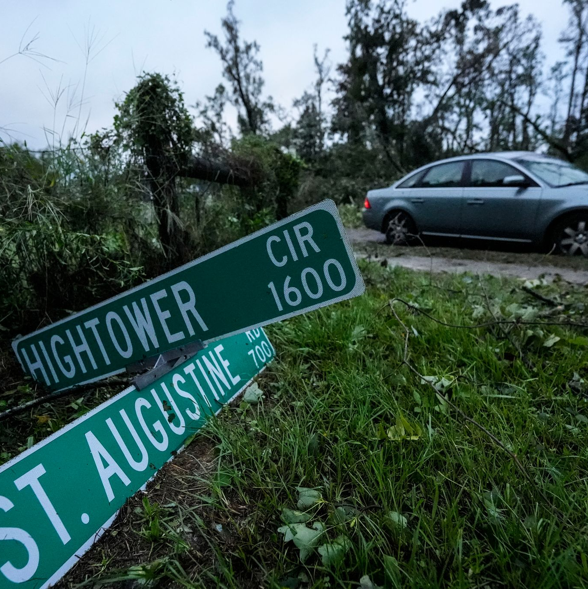 Heftiger Wind brachte Zerstörung.  - Foto: Mike Stewart/AP/dpa