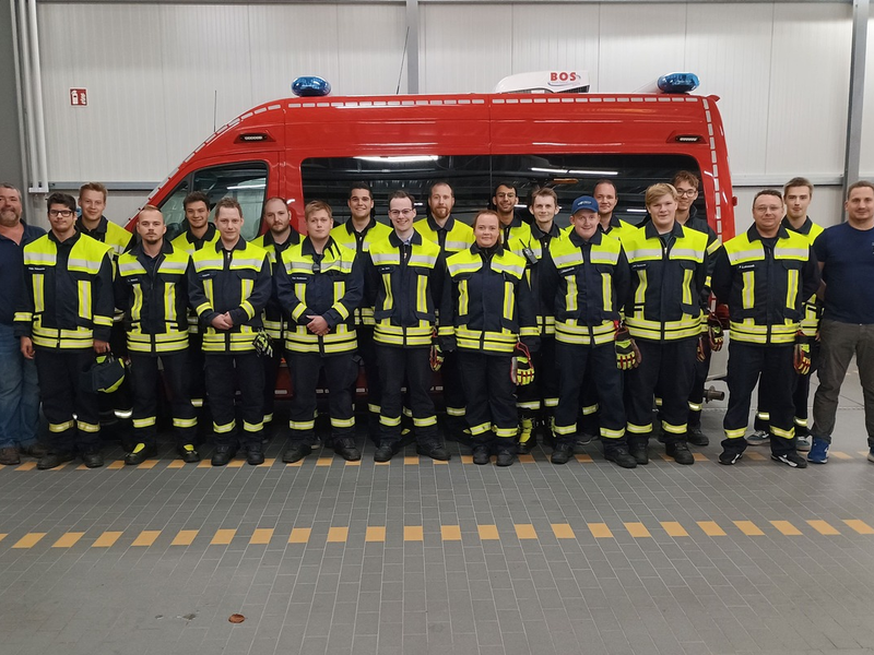 FW Finnentrop: Neue Sprechfunker für die Feuerwehr der Gemeinde Finnentrop - Foto: presseportal.de