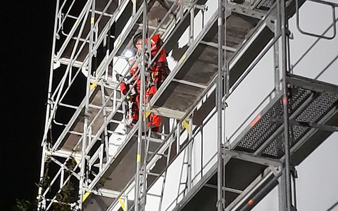 FW Bremerhaven: Sturmeinsatz im Stadtteil Lehe - Foto: presseportal.de