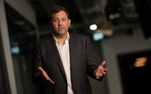 Kanzlerkandidatur? Egal. Scholz habe erstmal andere Sorgen, meint Parteichef Klingbeil. - Foto: Sebastian Gollnow/dpa