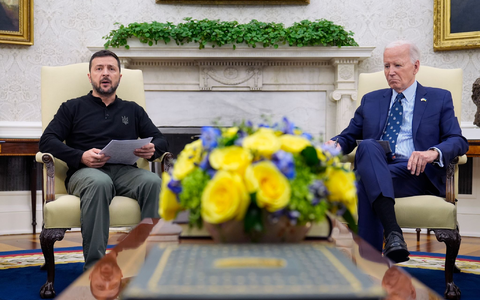 Selenskyj hofft auf Unterstützung in Ramstein. (Archivbild) - Foto: Susan Walsh/AP/dpa