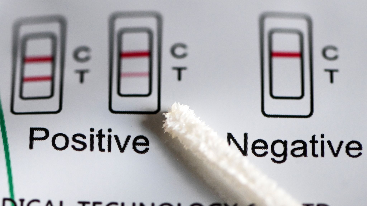 Die Koalition streitet über die Corona-Aufarbeitung. (Symbolbild) - Foto: Jens Kalaene/dpa