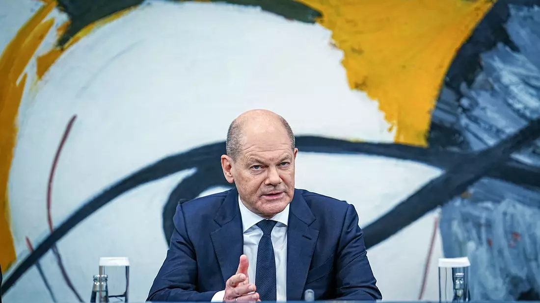 Kanzler Olaf Scholz gab nach einee Bund-Länder-Runde die Ergebnisse auch zu Corona bekannt - ein damals gewohntes Bild. - Bild: Kay Nietfeld/dpa