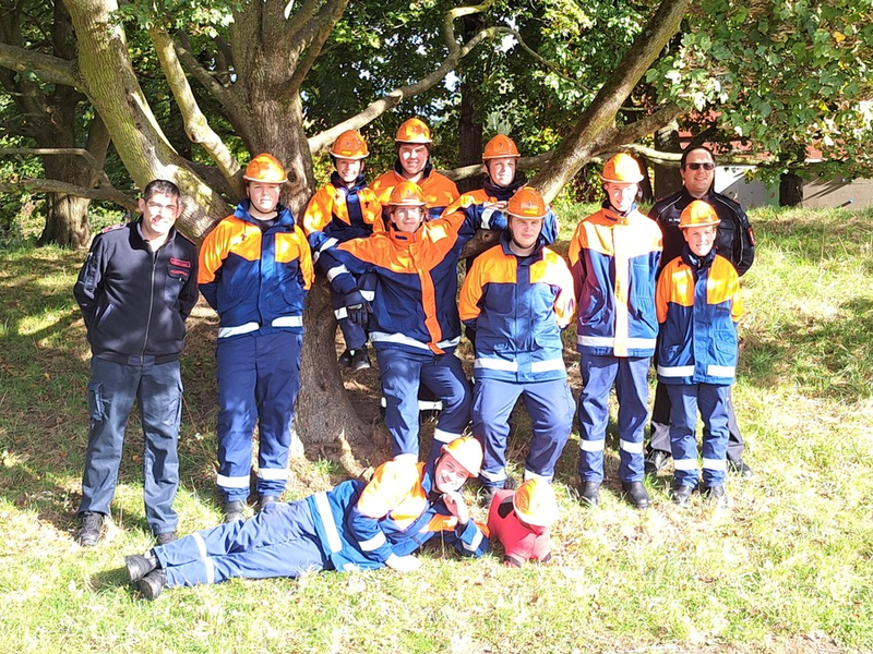 FW Wenden: Jugendfeuerwehr legt Leistungsspange ab - Foto: presseportal.de