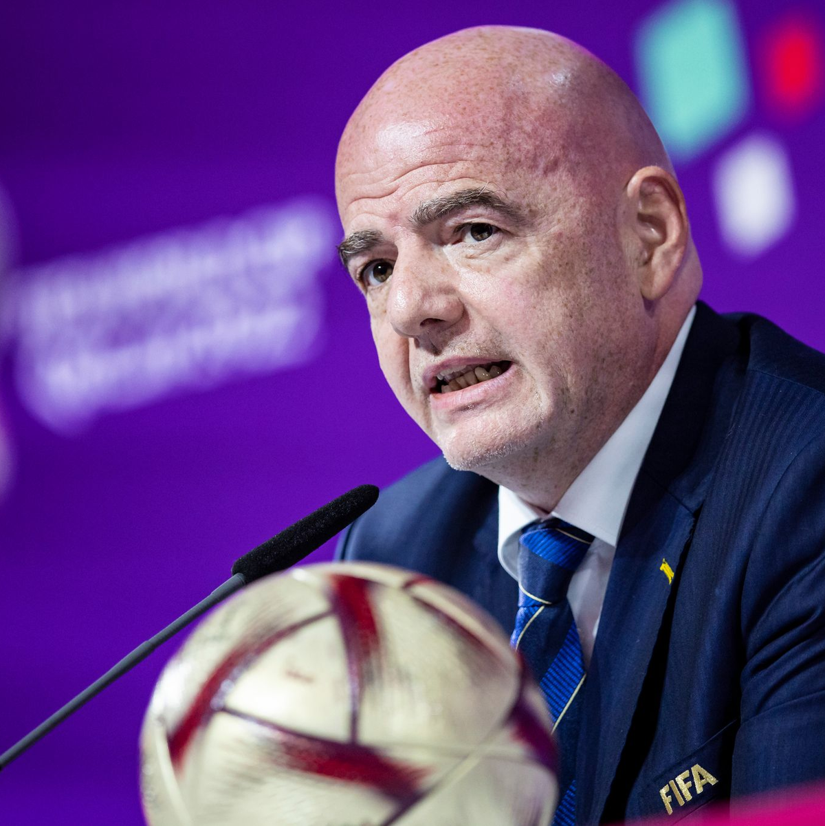 FIFA-Chef Gianni Infantino kann viele Fragen zur neuen Club-WM noch nicht beantworten. - Foto: Tom Weller/dpa