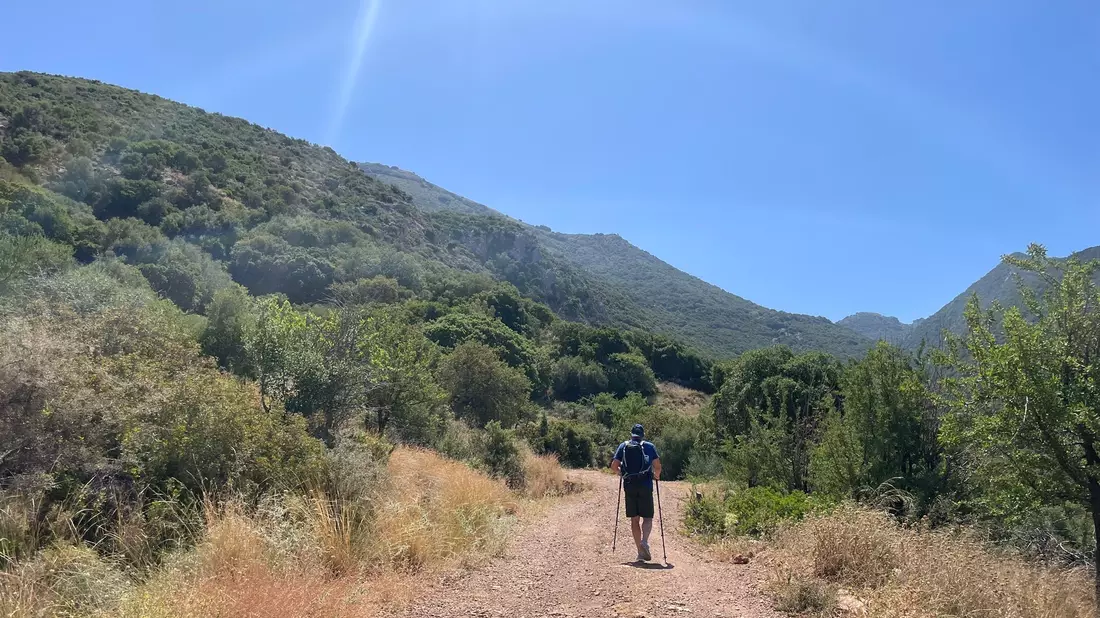 Seit Juni sind acht Menschen bei Wanderungen in Griechenland ums Leben gekommen. (Symbolbild) - Bild: Petra Otte/dpa