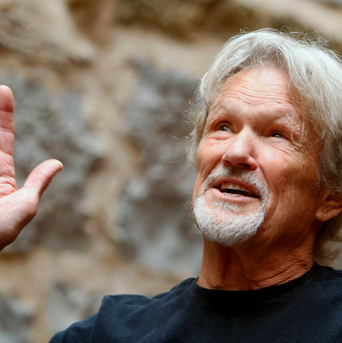 US-Musiker Kris Kristofferson im Alter von 88 Jahren gestorben. (Archivbild) - Foto: Juan Herrero/EFE/EPA/dpa